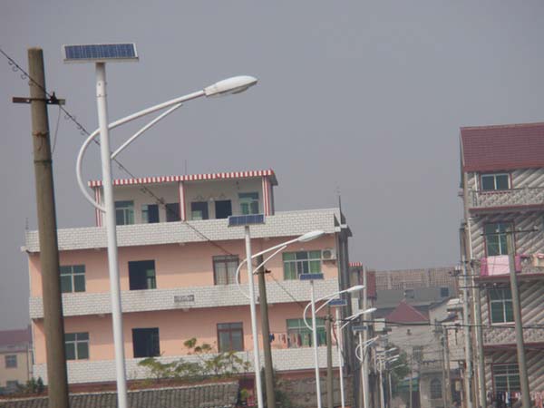 新农村太阳能路灯工程